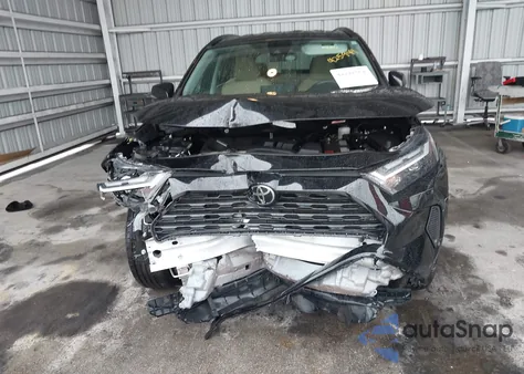 2022 Toyota Rav4 Xle z USA, uszkodzony, nr VIN 2T3W1RFV7NC183125